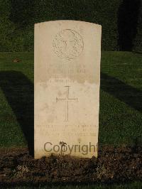 Le Mans West Cemetery - McIntosh, George Shepherd